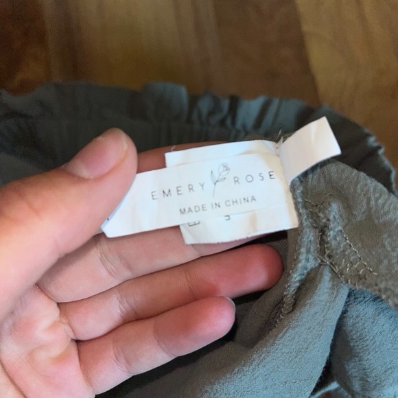 Emery Rose Dusty Green Paper Bag Cinch Flowy Shorts Women's L - Picture 2 of 7